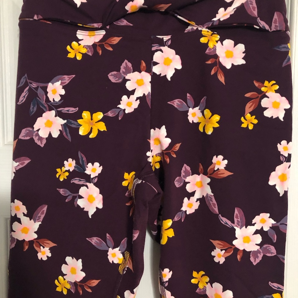 PINK Victoria’s Secret  floral leggings women’s size medium‎ - Picture 2 of 8
